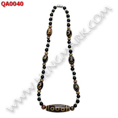 QA0040 สร้อยคอหินทิเบต ลาย 5 ตาและลายอื่นๆ ราคา 1149 บาท http://ww2.hengmark.com/view_product/QA0040.htm