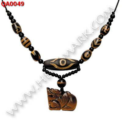 QA0049 สร้อยคอหินทิเบต หลายลาย พร้อมปี่เซียะ ราคา 1048 บาท http://ww2.hengmark.com/view_product/QA0049.htm