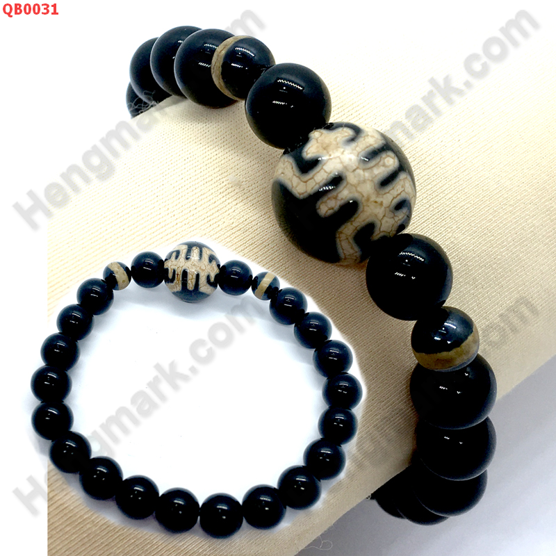 QB0031 สร้อยข้อมือหินDZI ลายอายุยืน+หมอยา ราคา 199 บาท http://ww2.hengmark.com/view_product/QB0031.htm