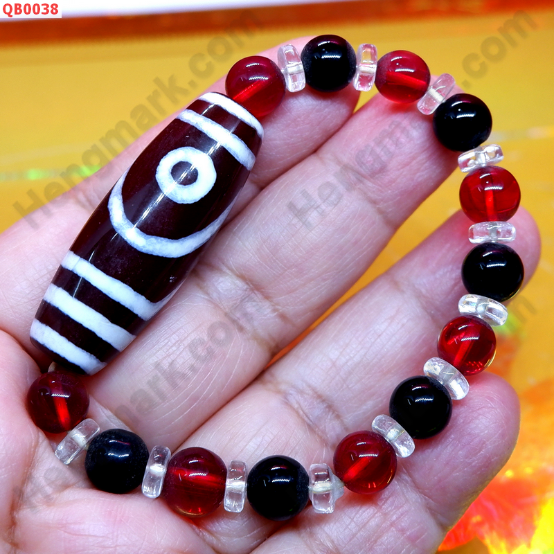 QB0038 สร้อยข้อมือหินDZI 2 ตา ราคา 299 บาท http://ww2.hengmark.com/view_product/QB0038.htm