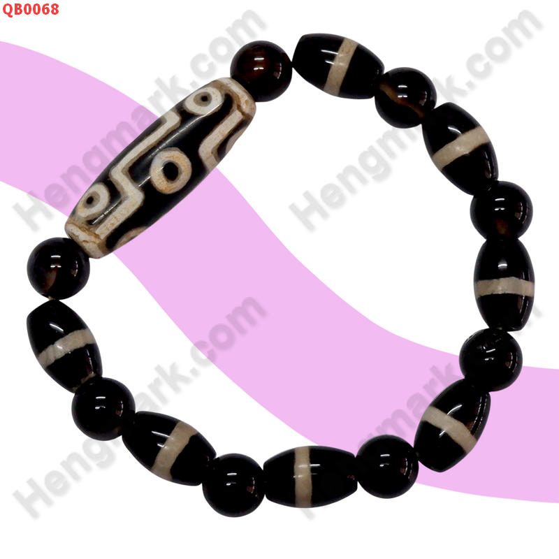 QB0068 สร้อยข้อมือ DZI 9 ตา+หมอยา ราคา 699 บาท http://ww2.hengmark.com/view_product/QB0068.htm
