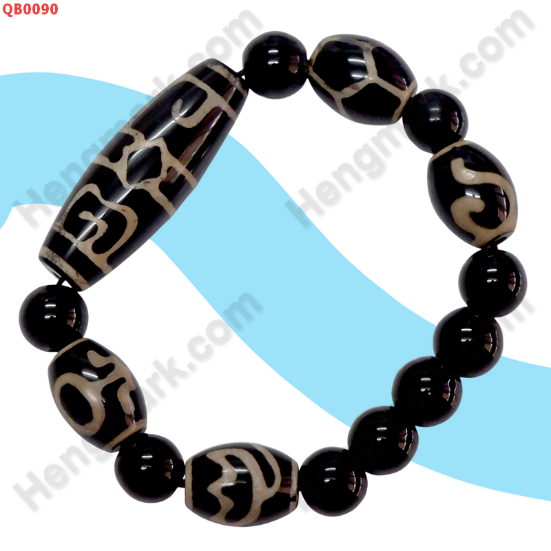 QB0090 สร้อยข้อมือ DZI ลายหมวกลามะ ราคา 699 บาท http://ww2.hengmark.com/view_product/QB0090.htm