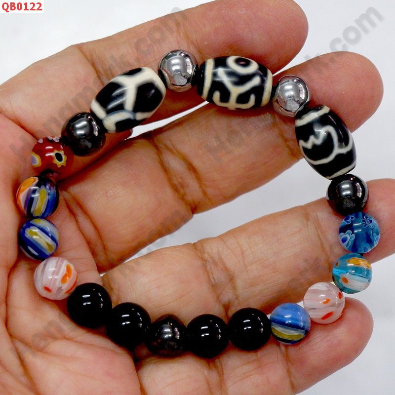 QB0122 สร้อยข้อมือหินทิเบต 3 ลาย ราคา 429 บาท http://ww2.hengmark.com/view_product/QB0122.htm