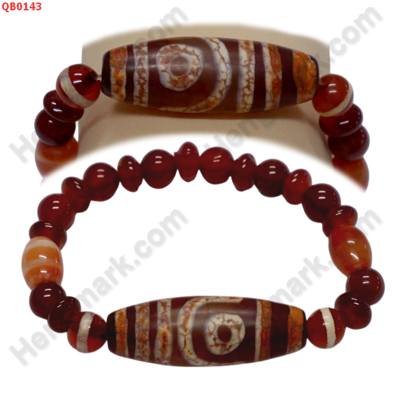 QB0143 สร้อยข้อมือหินทิเบต  ลาย 2 ตา+หมอยา ราคา 499 บาท http://ww2.hengmark.com/view_product/QB0143.htm