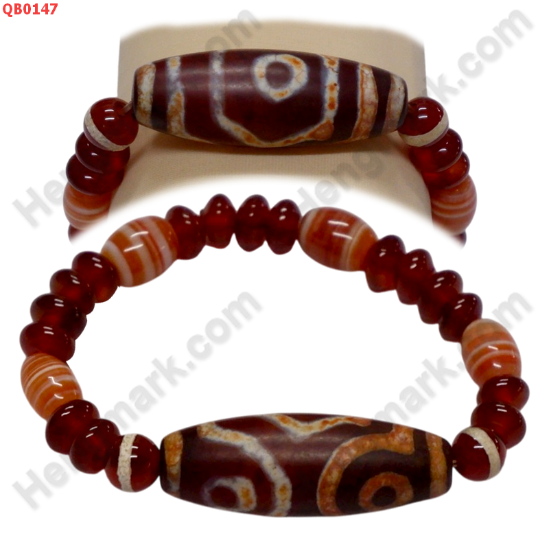 QB0147 สร้อยข้อมือหินทิเบต  ลาย 3 ตา+หมอยา ราคา 499 บาท http://ww2.hengmark.com/view_product/QB0147.htm