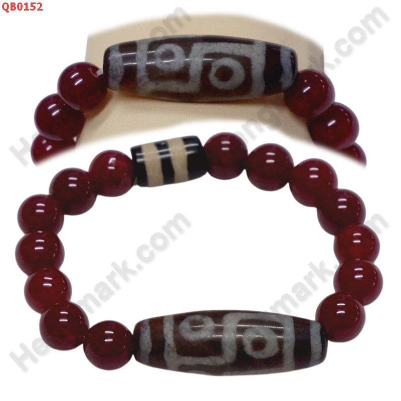 QB0152 สร้อยข้อมือหินทิเบต  ลาย 6 ตา+2 เส้น ราคา 499 บาท http://ww2.hengmark.com/view_product/QB0152.htm