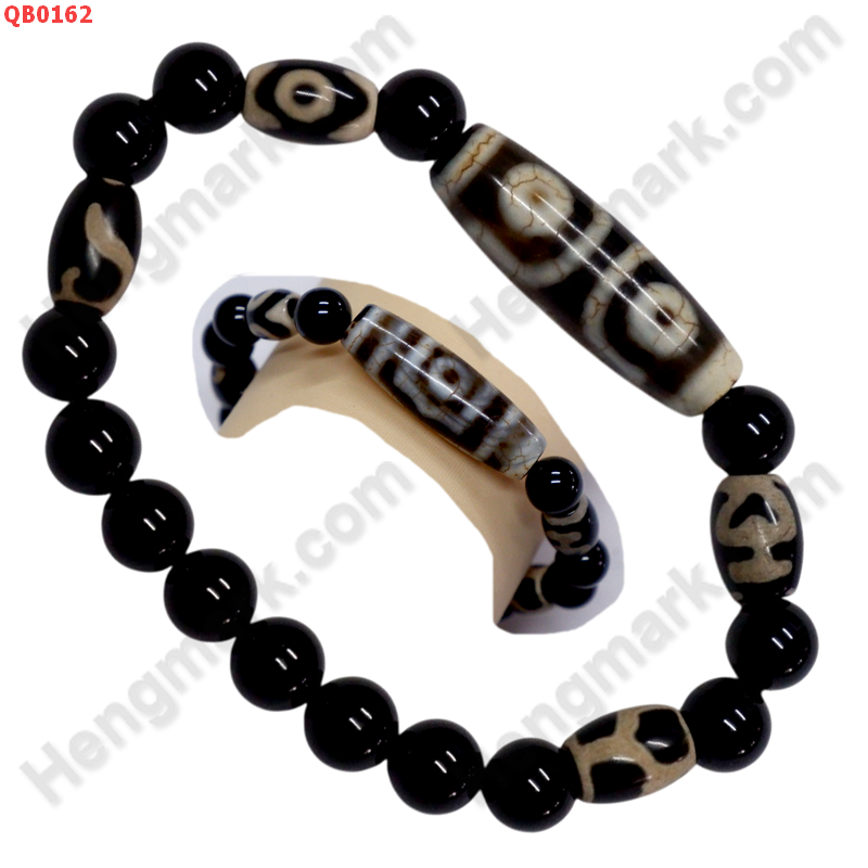 QB0162 สร้อยข้อมือหินทิเบต ลาย 3 ตา ลายหินเก่า ราคา 499 บาท http://ww2.hengmark.com/view_product/QB0162.htm
