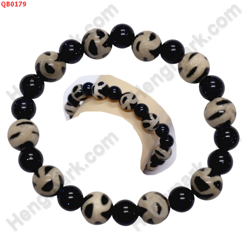 QB0179 สร้อยข้อมือหินทิเบต ลายลามะยิ้ม 10 เม็ด ราคา 499 บาท http://ww2.hengmark.com/view_product/QB0179.htm