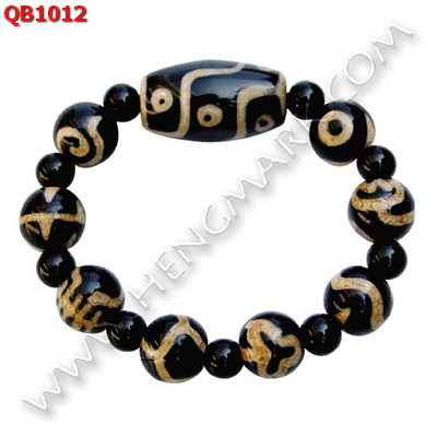 QB1012 สร้อยข้อมือหินทิเบต หิน 8 ตา ราคา 1089 บาท http://ww2.hengmark.com/view_product/QB1012.htm