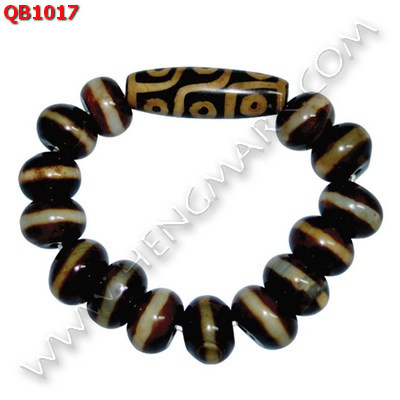 QB1017 สร้อยข้อมือหินทิเบต 9 ตา ราคา 1699 บาท http://ww2.hengmark.com/view_product/QB1017.htm