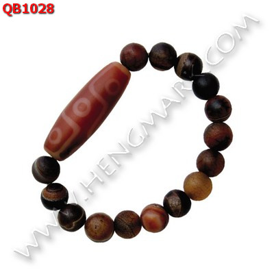 QB1028 สร้อยข้อมือหินทิเบต 9 ตา ราคา 599 บาท http://ww2.hengmark.com/view_product/QB1028.htm