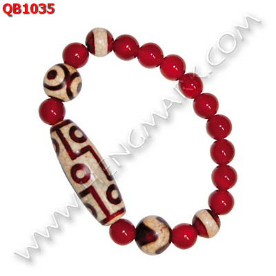 QB1035 สร้อยข้อมือหินทิเบต 9 ตา ราคา 2829 บาท http://ww2.hengmark.com/view_product/QB1035.htm