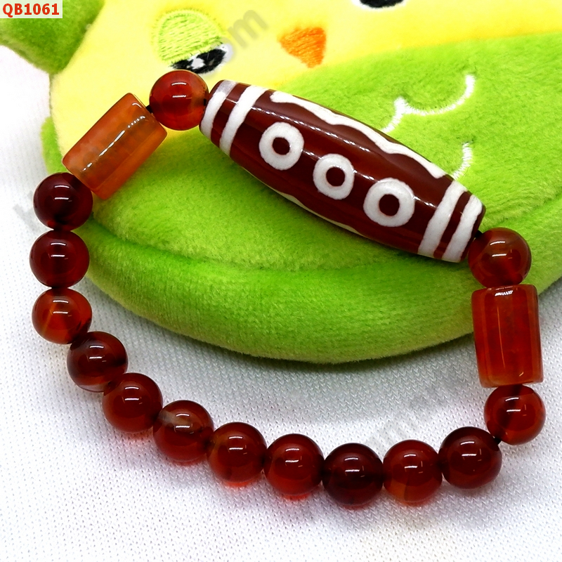 QB1061 สร้อยข้อมือหินทิเบต 21 ตา  ราคา 429 บาท http://ww2.hengmark.com/view_product/QB1061.htm