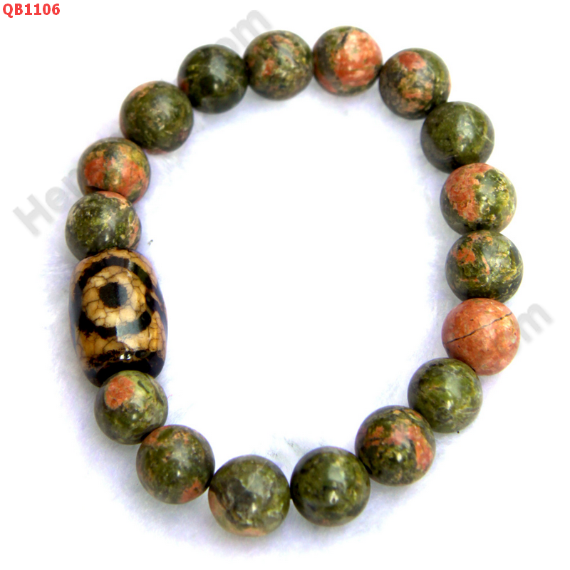 QB1106 สร้อยข้อมือ DZI 3 ตา ราคา 499 บาท http://ww2.hengmark.com/view_product/QB1106.htm