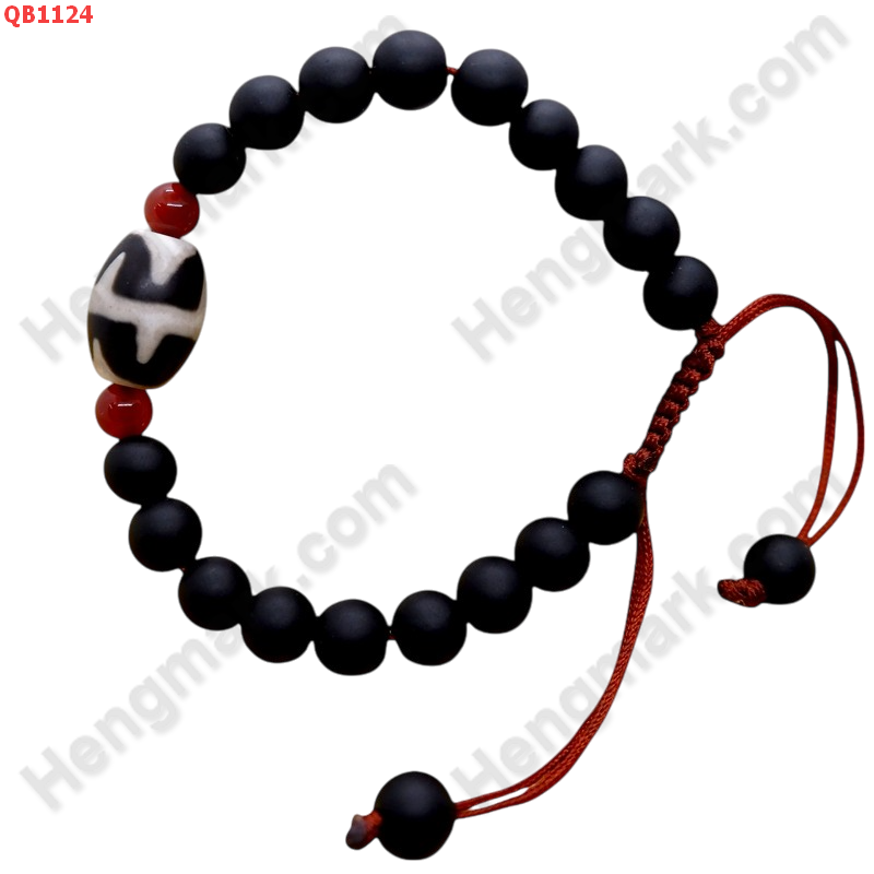 QB1124 สร้อยข้อมือหินDZI เขี้ยวเสือคู่ ราคา 199 บาท http://ww2.hengmark.com/view_product/QB1124.htm