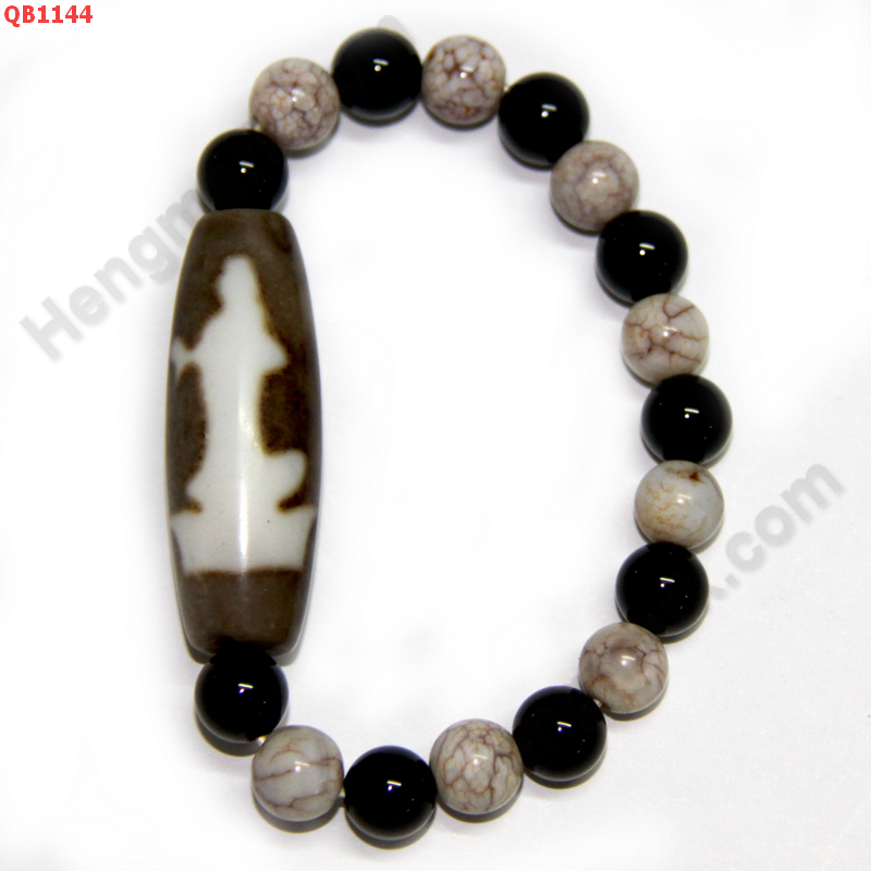 QB1144 สร้อยข้อมือหิน DZI ลายเจ้าแม่กวนอิม ร้อยด้วยหินเกล็ดมังกรสลับหินสีดำ ราคา 499 บาท http://ww2.hengmark.com/view_product/QB1144.htm