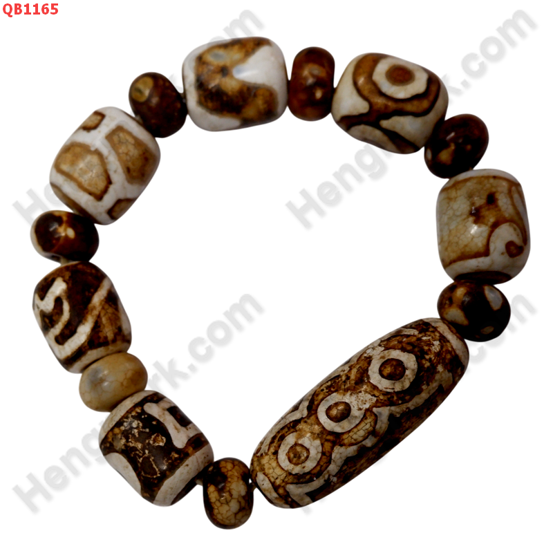 QB1165 สร้อยข้อมือหิน DZI 5 ตา+ 6 ลาย ราคา 799 บาท http://ww2.hengmark.com/view_product/QB1165.htm
