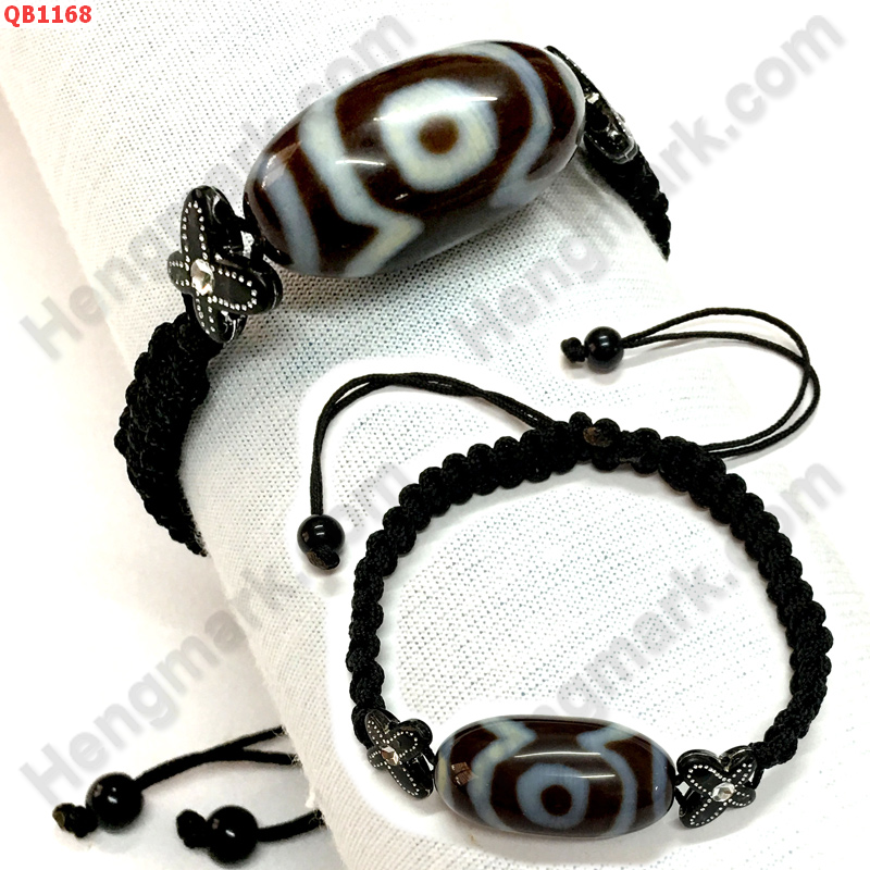 QB1168 สร้อยข้อมือหินทิเบต 3 ตาเชือกถัก ราคา 299 บาท http://ww2.hengmark.com/view_product/QB1168.htm