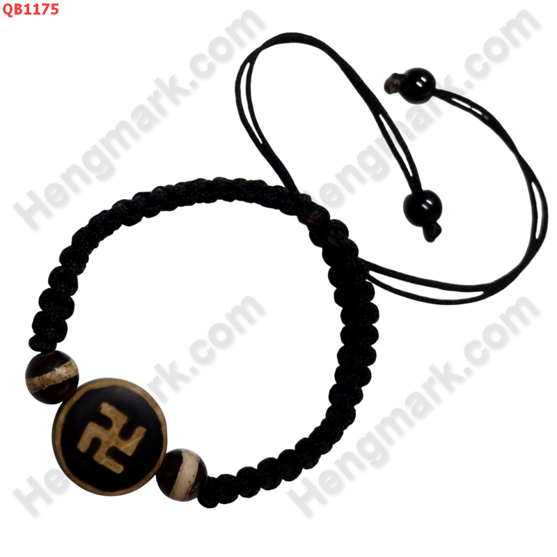 QB1175 สร้อยข้อมือDZI สวัสดิกะ เชือกถัก ราคา 239 บาท http://ww2.hengmark.com/view_product/QB1175.htm