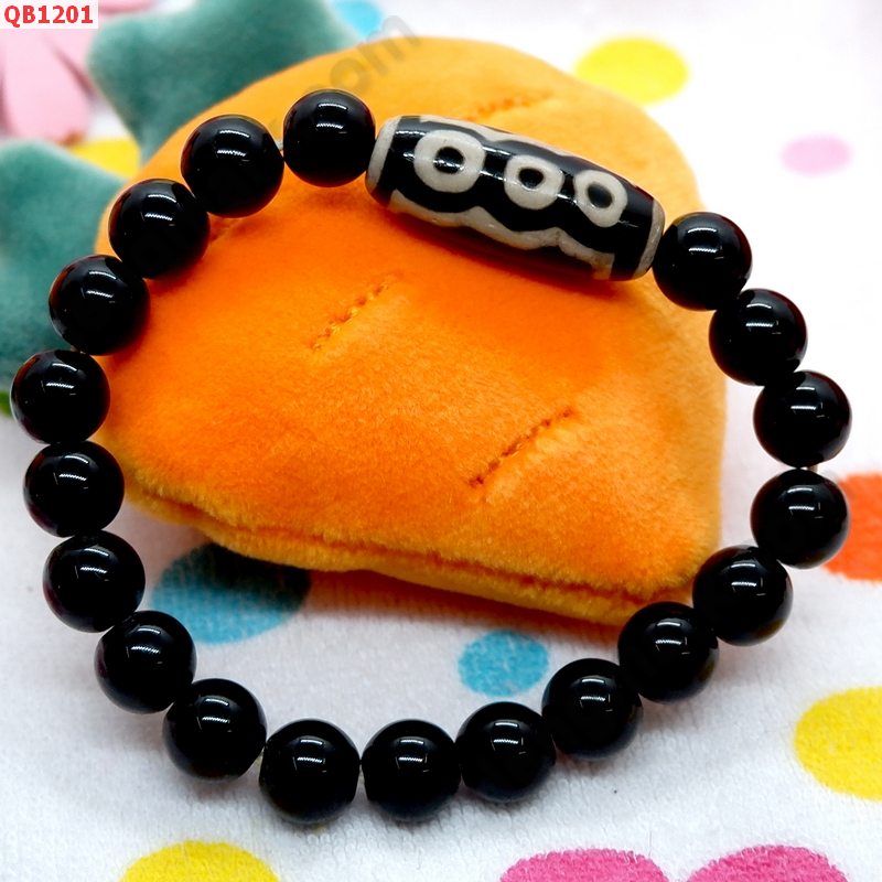 QB1201 สร้อยข้อมือ DZI 5 ตา ราคา 199 บาท http://ww2.hengmark.com/view_product/QB1201.htm