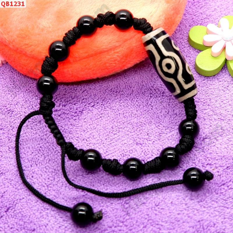 QB1231 หินทิเบตลาย 7 ตา เชือกถัก ราคา 359 บาท http://ww2.hengmark.com/view_product/QB1231.htm