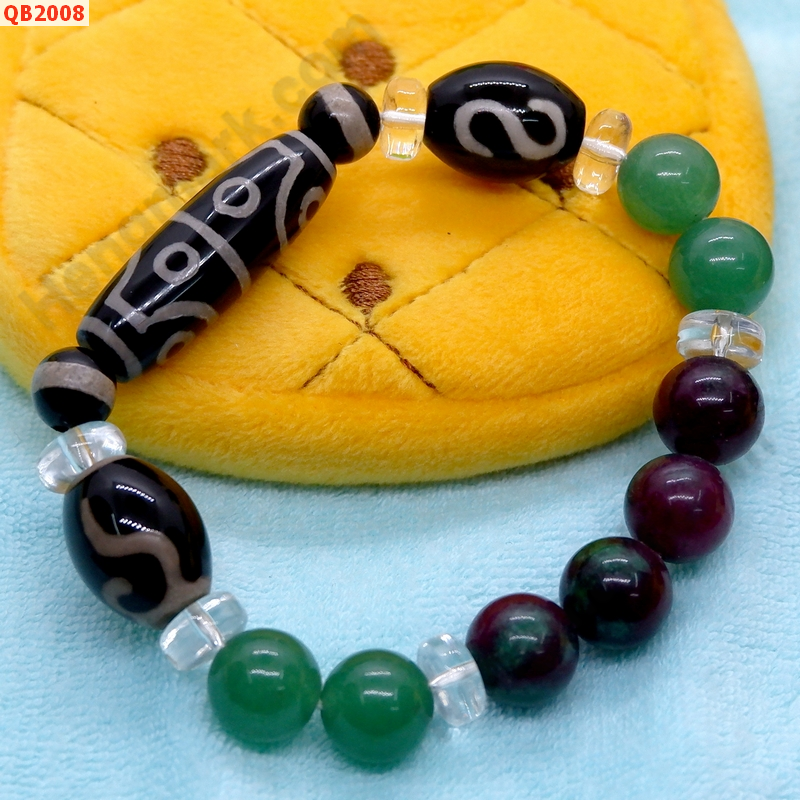 QB2008 สร้อยข้อมือหินDZI 8 ตา ตะขอและหรูยี่ ราคา 499 บาท http://ww2.hengmark.com/view_product/QB2008.htm