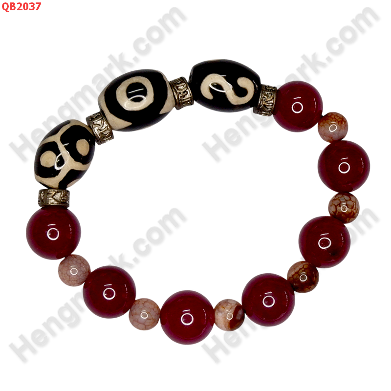 QB2037 สร้อยข้อมือหินDZI  3 ตา ตะขอ และ กระดองเต่าจุด ราคา 399 บาท http://ww2.hengmark.com/view_product/QB2037.htm