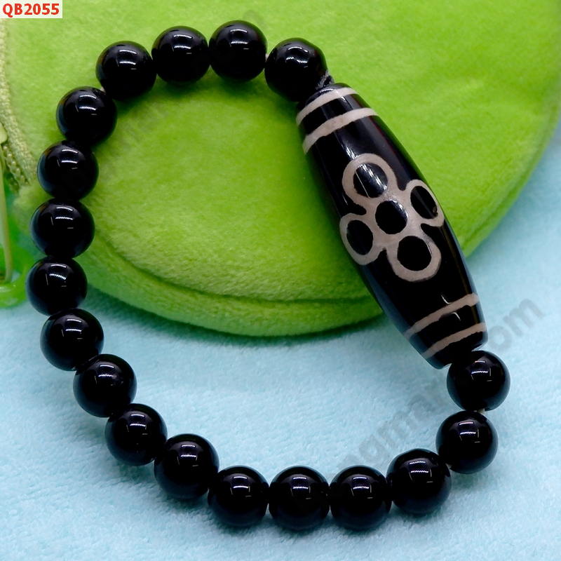 QB2055 สร้อยข้อมือหินDZI 5 ตา สายฟ้า ราคา 349 บาท http://ww2.hengmark.com/view_product/QB2055.htm