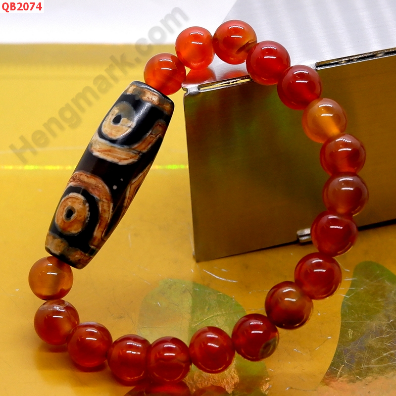 QB2074 สร้อยข้อมือหินDZI 3 ตา ราคา 399 บาท http://ww2.hengmark.com/view_product/QB2074.htm