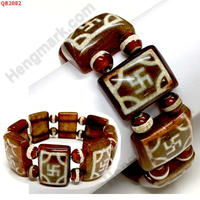 QB2082 สร้อยข้อมือหินDZI ลายสวัสดิกะ ราคา 399 บาท http://ww2.hengmark.com/view_product/QB2082.htm