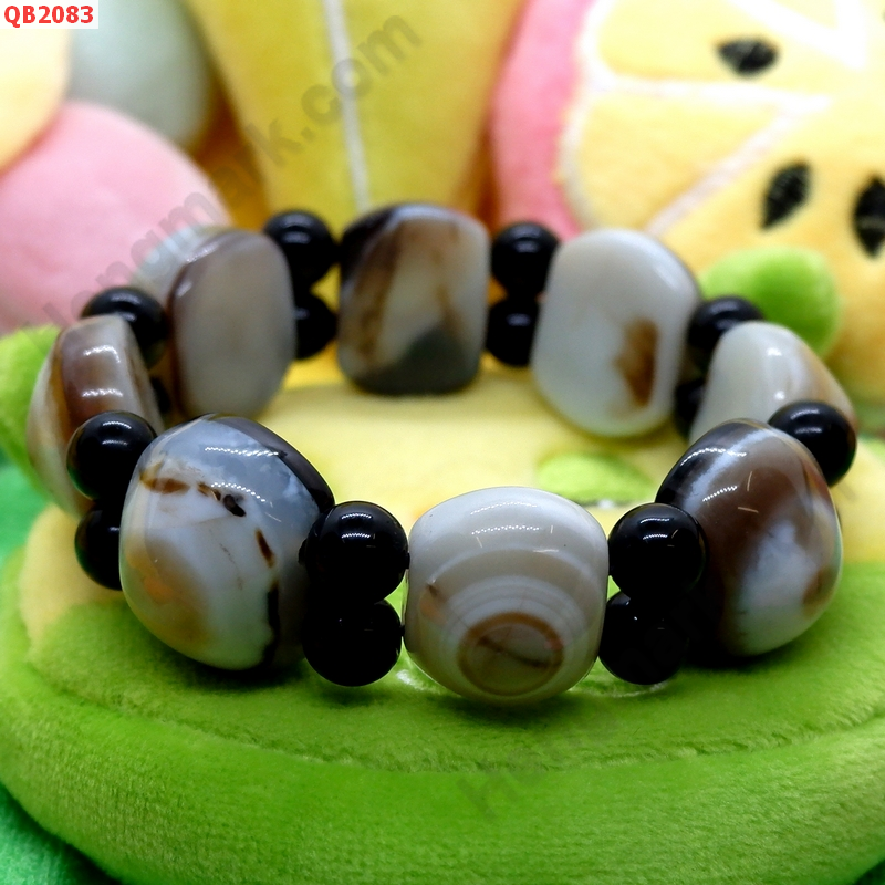 QB2083 สร้อยข้อมือหินDZI ตาสวรรค์ ราคา 349 บาท http://ww2.hengmark.com/view_product/QB2083.htm