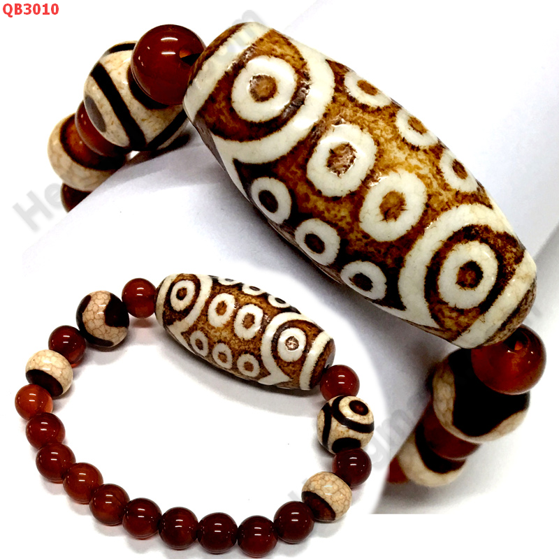 QB3010 สร้อยข้อมือหินDZI 21 ตา ราคา 4579 บาท http://ww2.hengmark.com/view_product/QB3010.htm