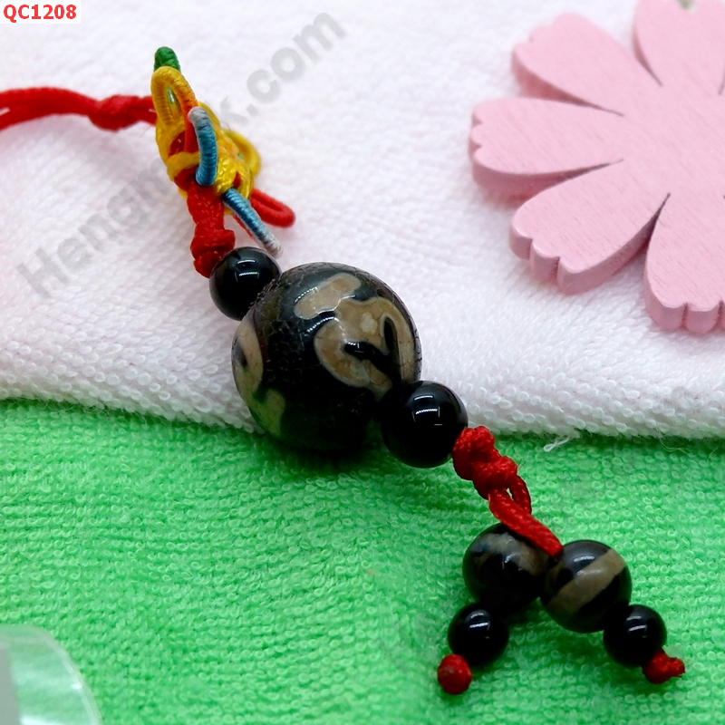 QC1208 หินทิเบตแขวนมือถือ ลายแก้ววิเศษ ราคา 129 บาท http://ww2.hengmark.com/view_product/QC1208.htm