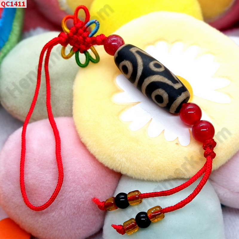 QC1411 หินทิเบตแขวนมือถือ ลาย 6 ตา ราคา 179 บาท http://ww2.hengmark.com/view_product/QC1411.htm