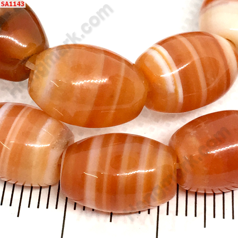 SA1143 หินคาร์เนเลียนลาย เป็นแท่งรี ราคา 20 บาท http://ww2.hengmark.com/view_product/SA1143.htm