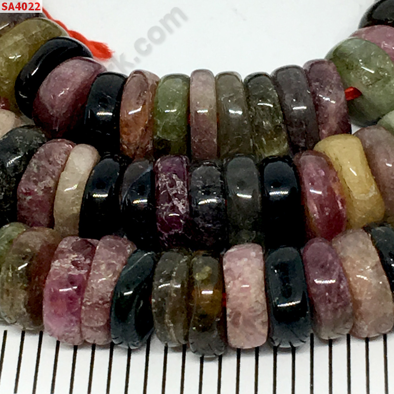 SA4022 ทัวร์มาลีน(Tourmaline) เม็ดแบน เส้นละ ราคา 600 บาท http://ww2.hengmark.com/view_product/SA4022.htm