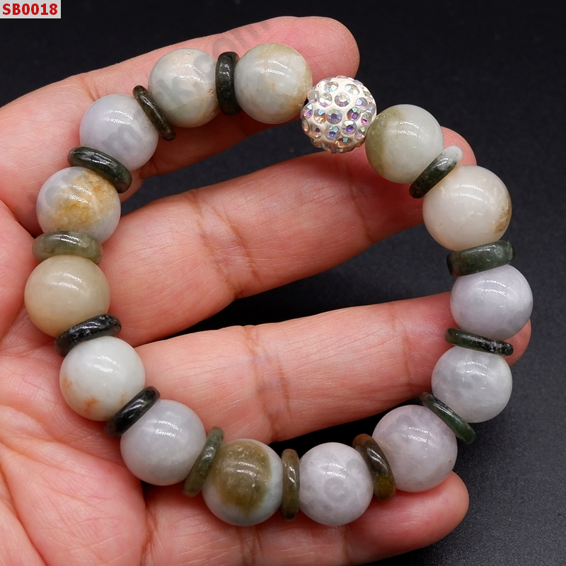 SB0018 สร้อยข้อมือหยกขาวอมเขียว ราคา 399 บาท http://ww2.hengmark.com/view_product/SB0018.htm