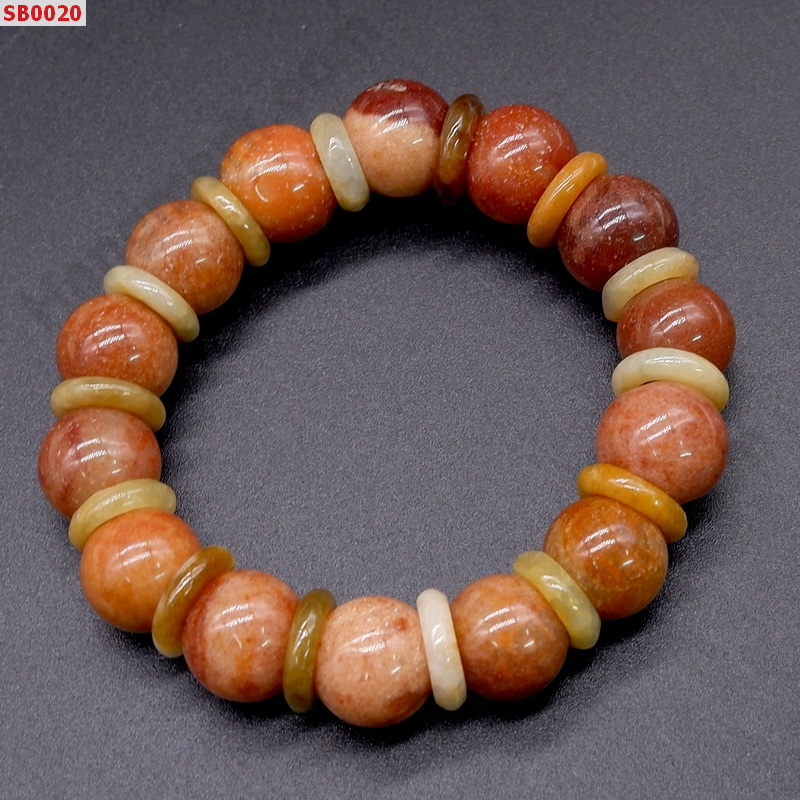 SB0020 สร้อยข้อมือหยกน้ำผึ้ง ราคา 420 บาท http://ww2.hengmark.com/view_product/SB0020.htm