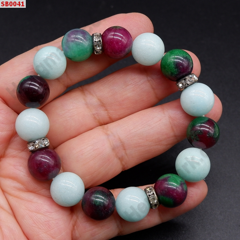 SB0041 สร้อยข้อมือหินซอยไซ้ท์และอะมาโซไน้ท์ ราคา 400 บาท http://ww2.hengmark.com/view_product/SB0041.htm