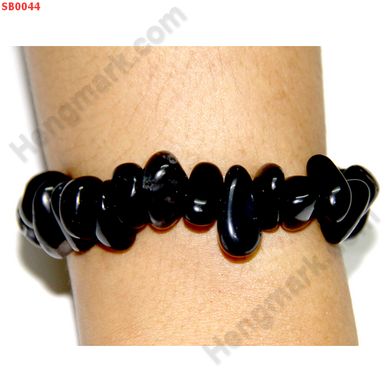 SB0044 สร้อยข้อมือหินธรรมชาติ สีดำ ราคา 199 บาท http://ww2.hengmark.com/view_product/SB0044.htm
