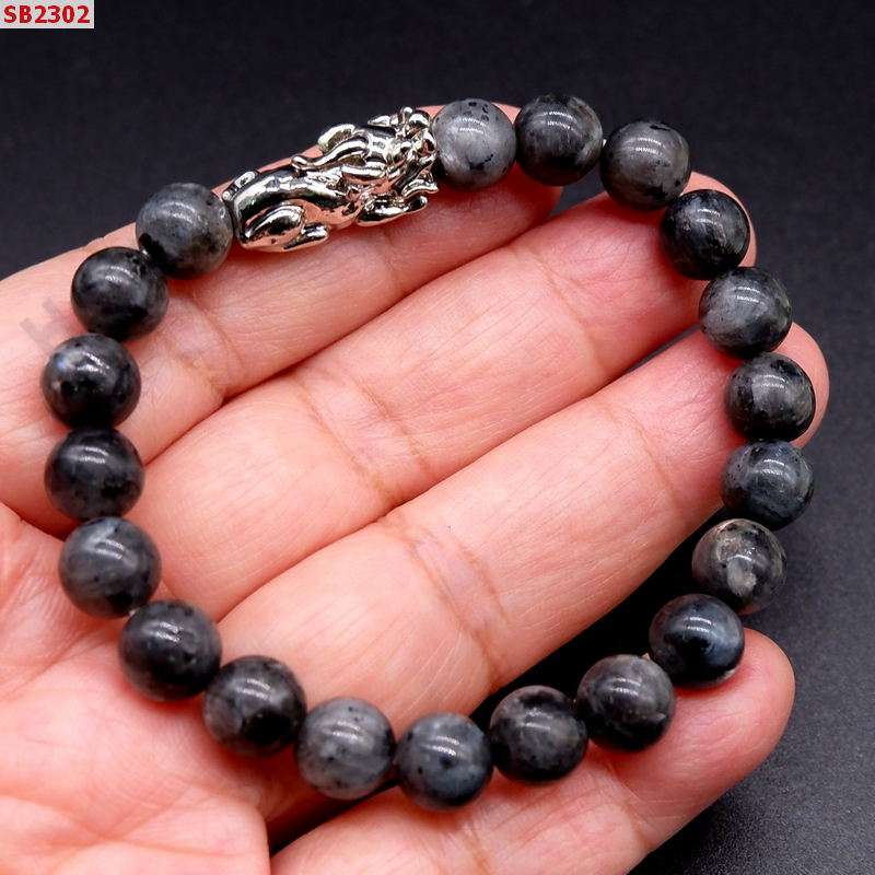 SB2302 สร้อยข้อมือเลปิโดไลท์+ปี่เซียะสีเงิน  ราคา 249 บาท http://ww2.hengmark.com/view_product/SB2302.htm