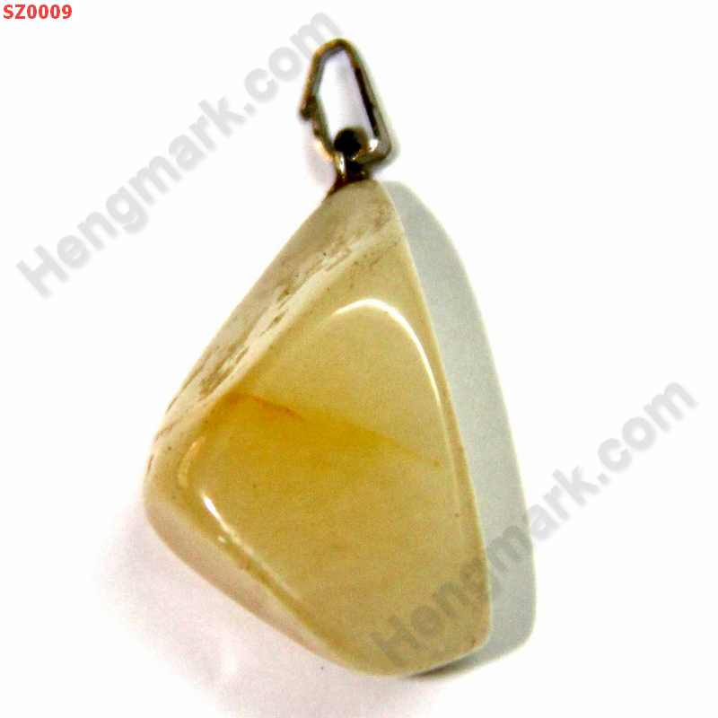 SZ0009 จี้หินธรรมชาติ อะราโกไน้ท์ ราคา 99 บาท http://ww2.hengmark.com/view_product/SZ0009.htm