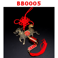 ที่แขวนรูปกิเลนและกระดิ่ง