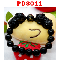 สร้อยข้อมือปี่เซียะคู่หินอ๊อบซิเดียนดำ สร้อยข้อมือปี่เซียะคู่หินอ๊อบซิเดียนดำ ร้อยกับคาถาทิเบต 12 มม.1เม็ด และหินอ๊อบซิเดียนดำ 10 มม. 

ปี่เซียะ (พีซิว) เป็นสัตว์นำโชคจากสวรรค์ ไม่มีรูทวาร “กินอย่างเดียวไม่ถ่ายออก” พกพาติดตัว ช่วยป้องกันภูติผีปีศาจและสิ่งชั่วร้าย ช่วยให้เจ้าของที่เป็นนักธุรกิจ หรือผู้ที่ต้องการเงินมาก มายสมหวัง ทั้งเรื่องค้าขายปกติ และเรื่องเสี่ยงโชค  การเล่นหุ้น ปี่เซียะจะช่วยให้สมหวังในเรื่องนี้ อย่างแน่นอน