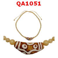 QA1051 : สร้อยคอหินทิเบต ลาย 7 ตาร้อยด้วยหยกเหลือง