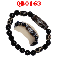 QB0163 : สร้อยข้อมือหินทิเบต ลายผู้สูงศักดิ์  ลายหินเก่า