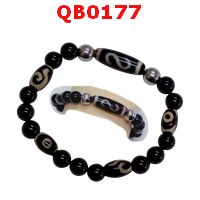 QB0177 : สร้อยข้อมือหินทิเบต ลายตะขอ ลายลึก